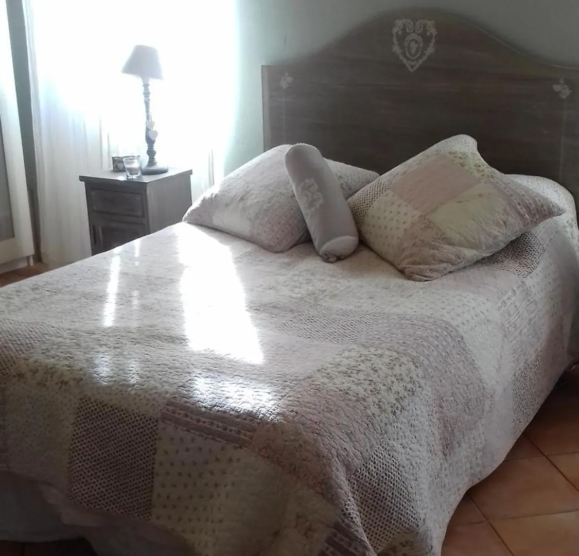 Couette-café B&B L'Avelan Chambre D'Hote La Trinité France